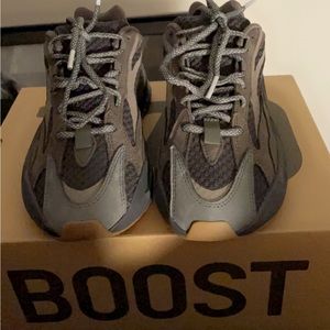 Yeezy Boost 700 V2 Geode